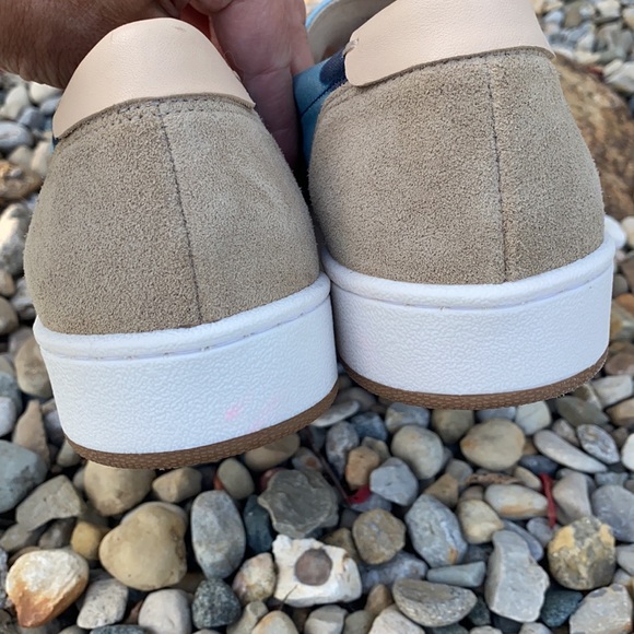 Lucky Brand Sneakers! Size 7.5! - Picture 7 of 10